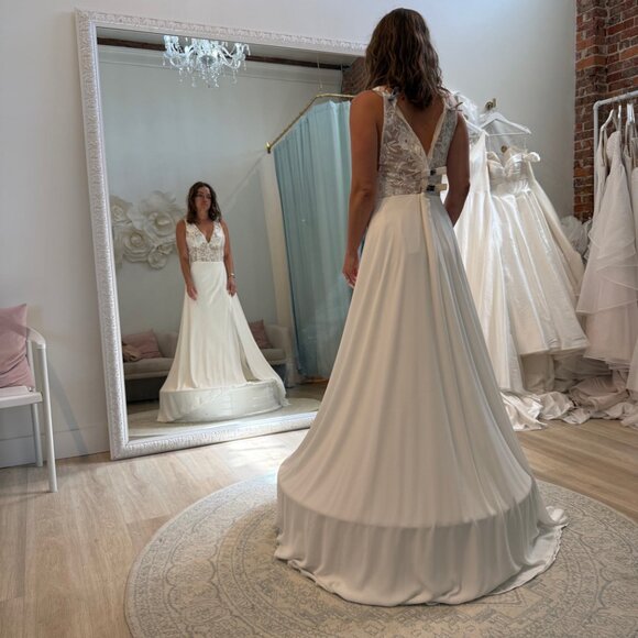 Kate McDonald Jane Wedding Dress - Picture 8 of 8